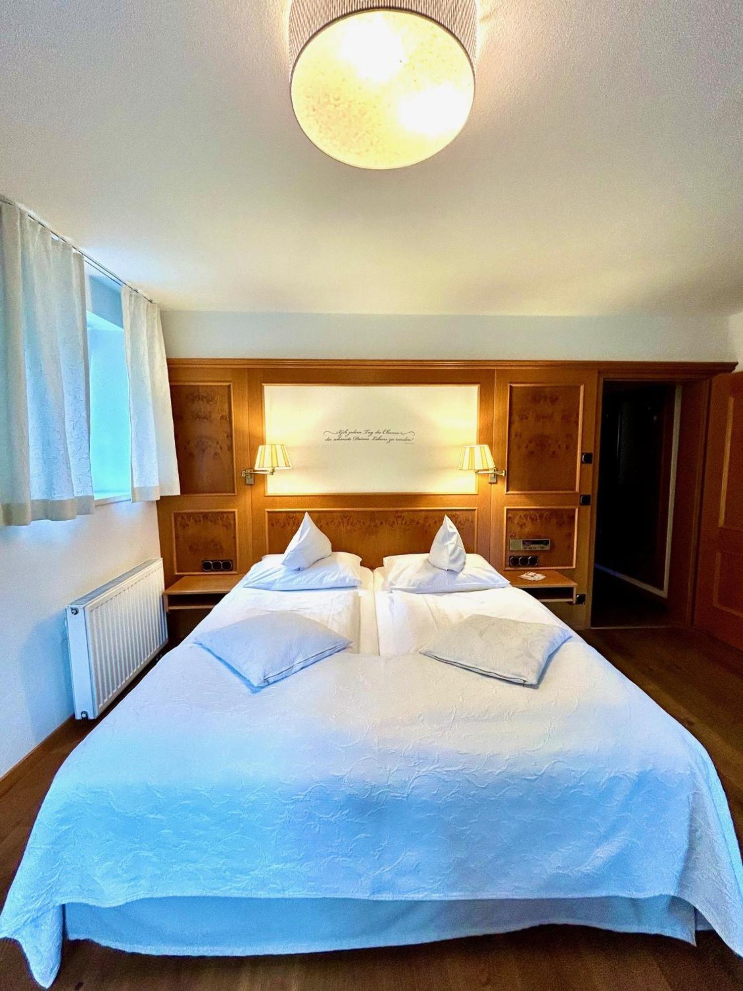 Hotel Fischerhaus Штарнберг Экстерьер фото