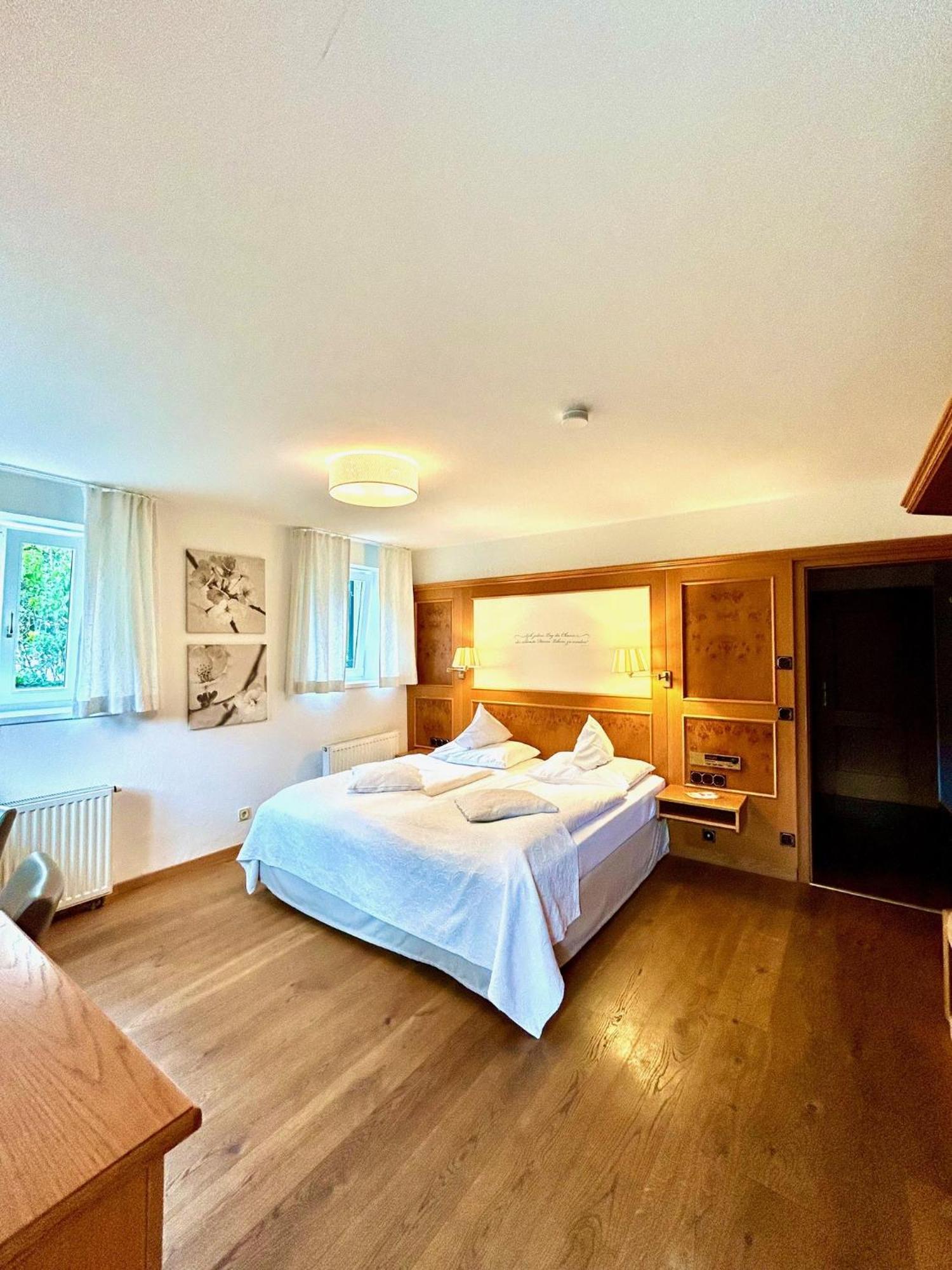 Hotel Fischerhaus Штарнберг Экстерьер фото