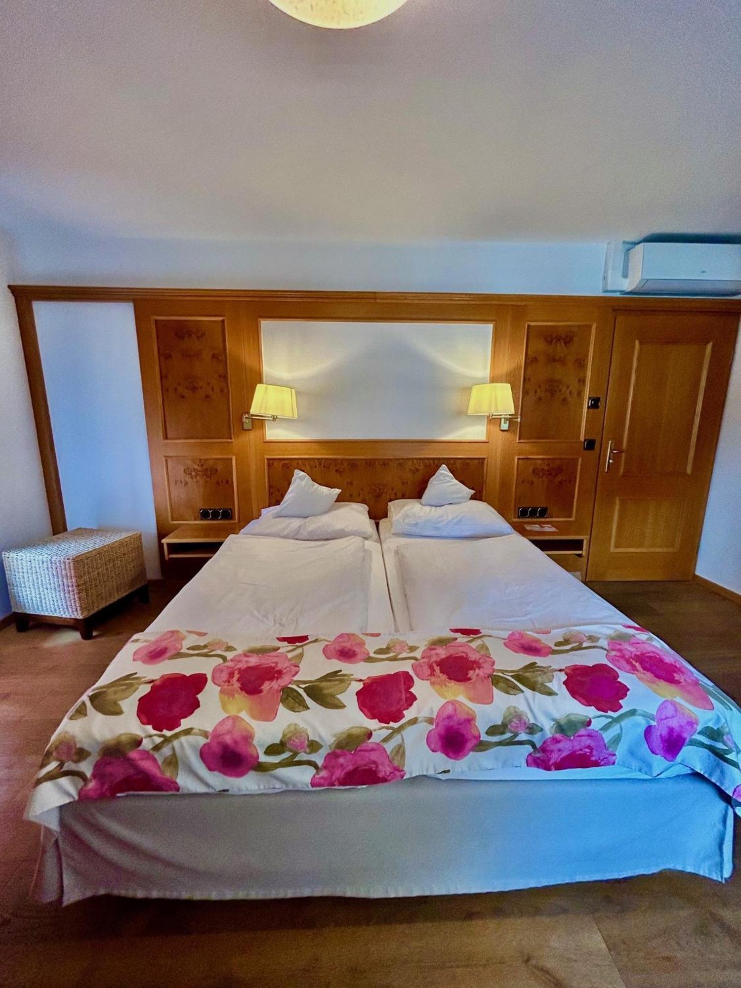 Hotel Fischerhaus Штарнберг Экстерьер фото