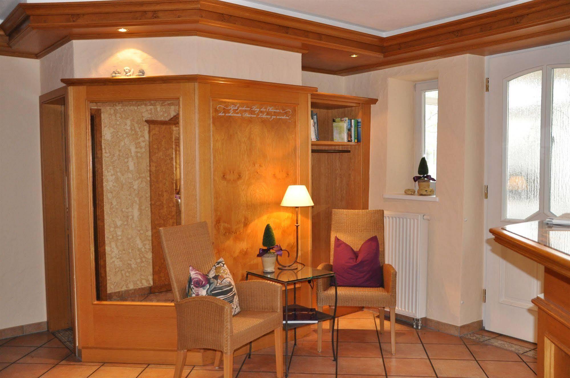 Hotel Fischerhaus Штарнберг Экстерьер фото